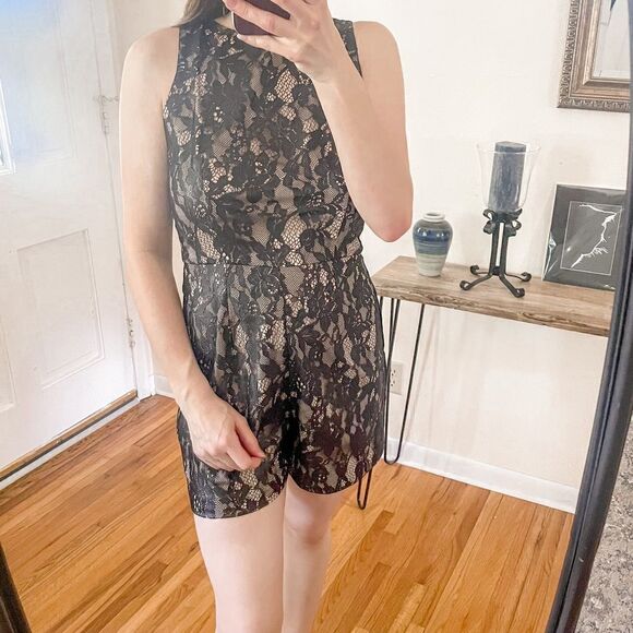Alice + Olivia Ashleigh Romper Lace Black 4 - Picture 1 of 7